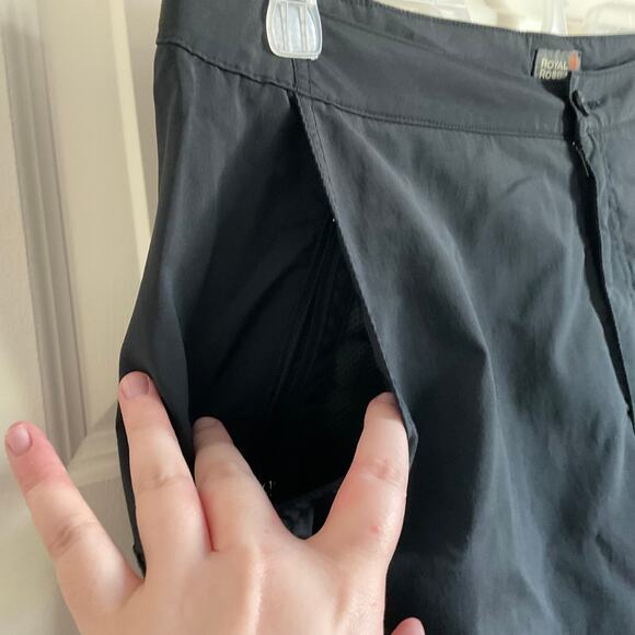 Royal Robbins Black Straight Leg Hiking Gorpcore Outdoor Pants - Size 16 - Picture 2 of 9
